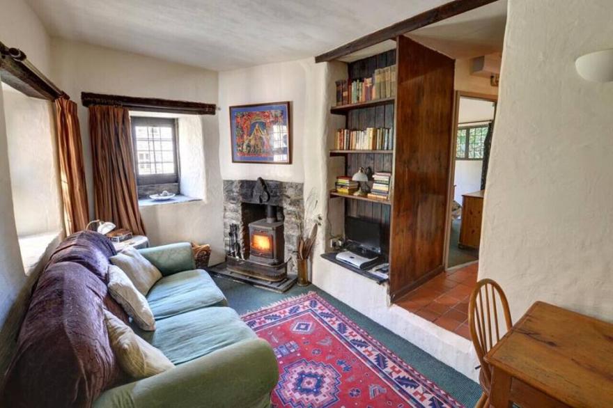 The Gatehouse - One Bedroom House, Sleeps 2