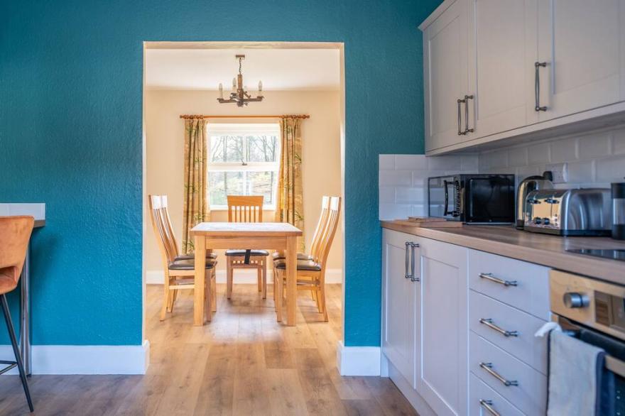 JUBILEE, pet friendly, with pool in Hawkshead