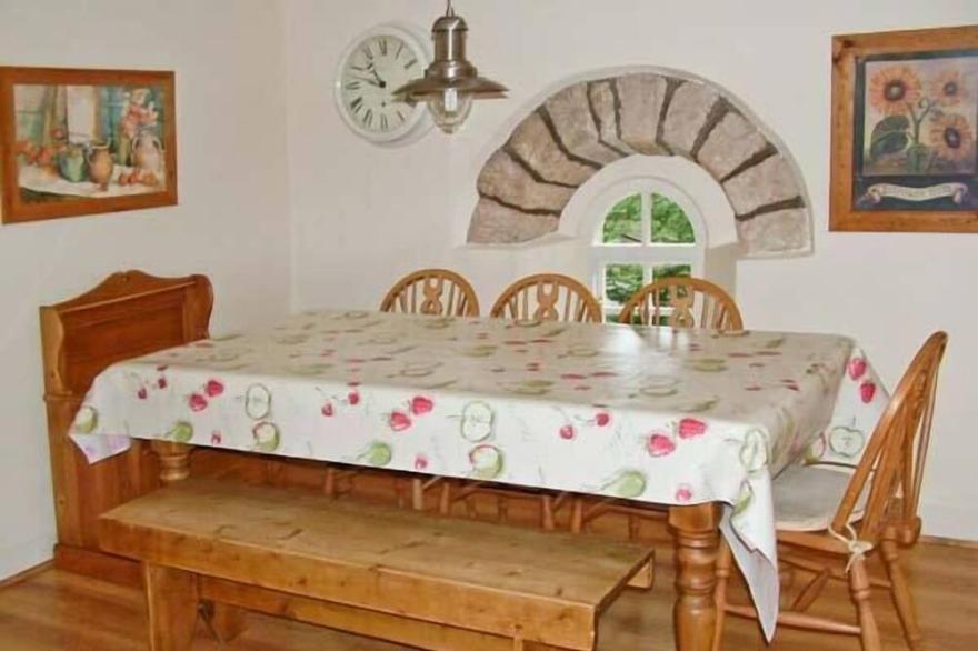 1 THE OLD METHODIST CHAPEL, family friendly in Rosedale Abbey