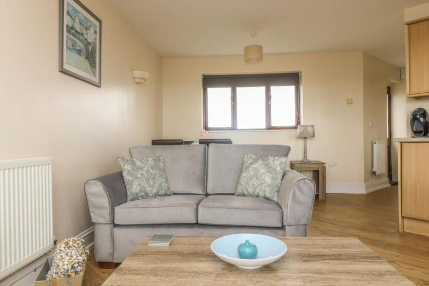 SEA HORSES, family friendly, country holiday cottage in Marazion
