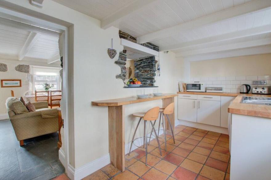Fisherman's Cottage - Four Bedroom House, Sleeps 6