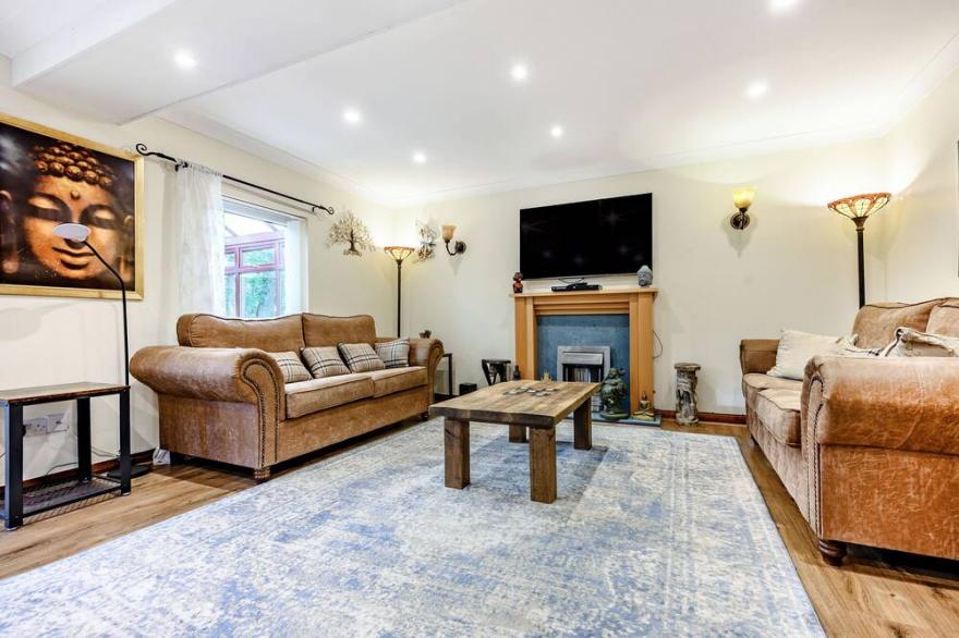 EDEN HOUSE, family friendly, country holiday cottage in Bardsea
