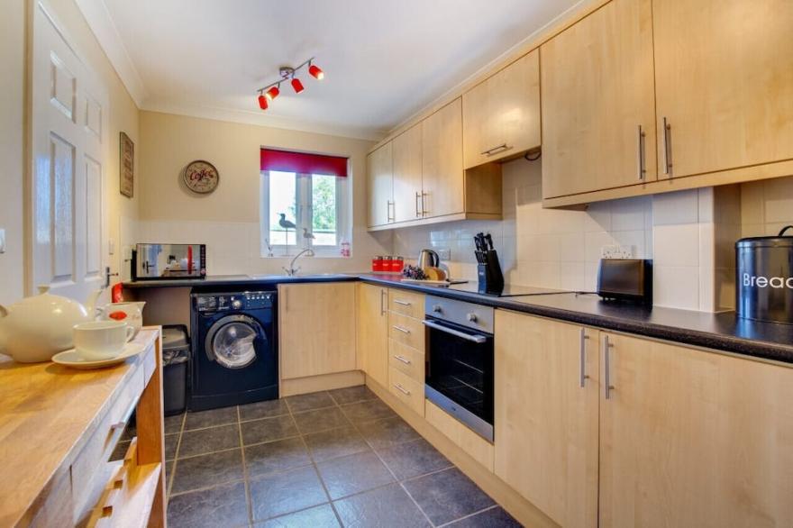 Sandseekers - Two Bedroom House, Sleeps 4