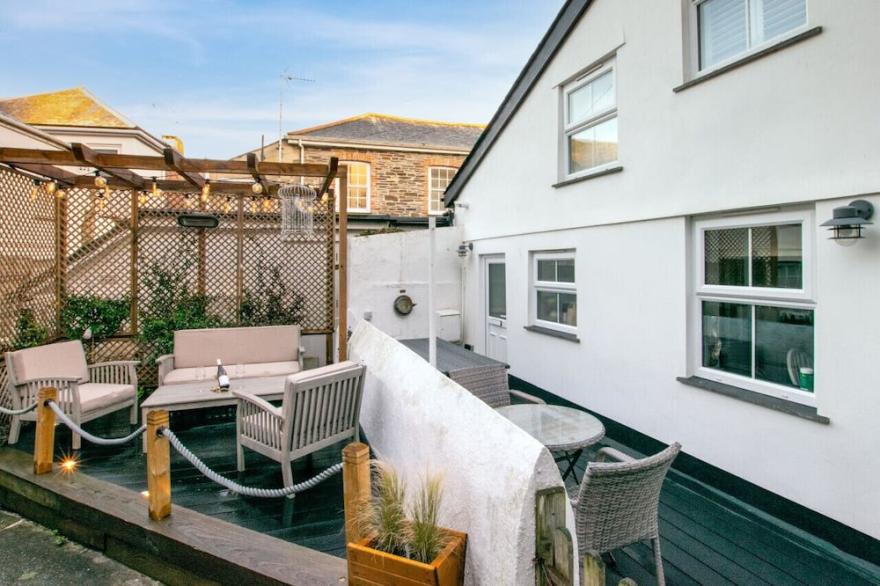 Captains Cottage - Three Bedroom House, Sleeps 4