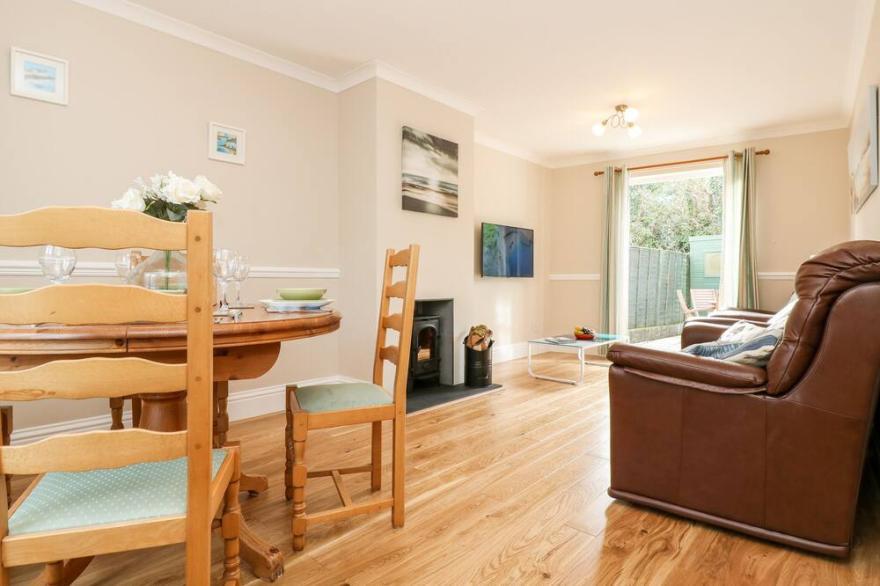 SPEEDWELL, pet friendly, country holiday cottage in Charlestown