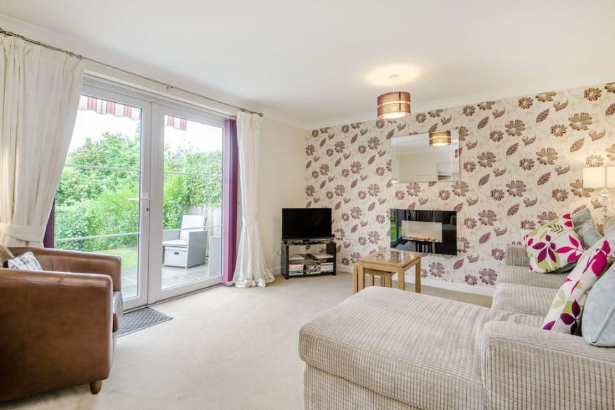 KYMIN VIEW, family friendly, with a garden in Monmouth