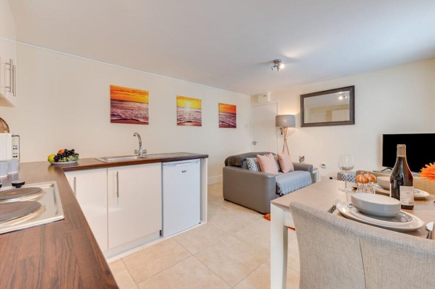 Trevose Apartment - One Bedroom Apartment, Sleeps 2
