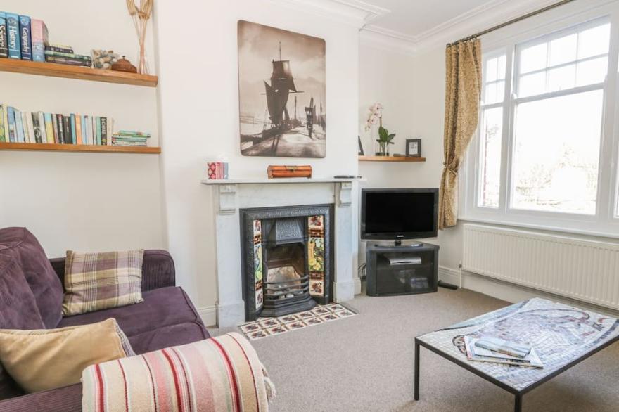 STERLING HOUSE, family friendly, with a garden in Robin Hood’s Bay