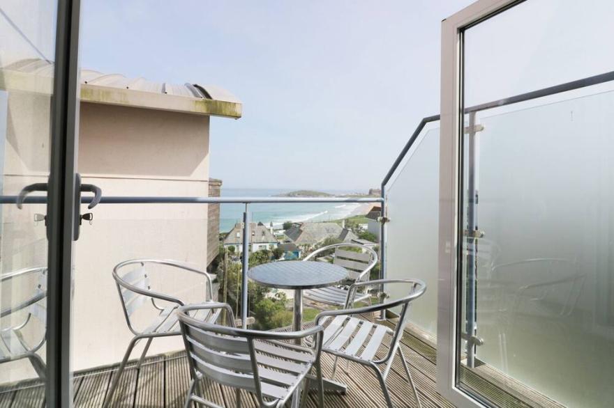 FISTRAL OUTLOOK, pet friendly, country holiday cottage in Newquay