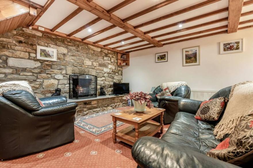 BRANT VIEW, family friendly, character holiday cottage in Sedbergh