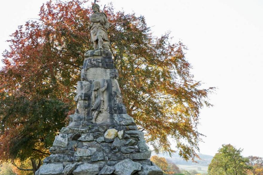 BUGABOO COTTAGE, pet friendly, with a garden in Aberfeldy