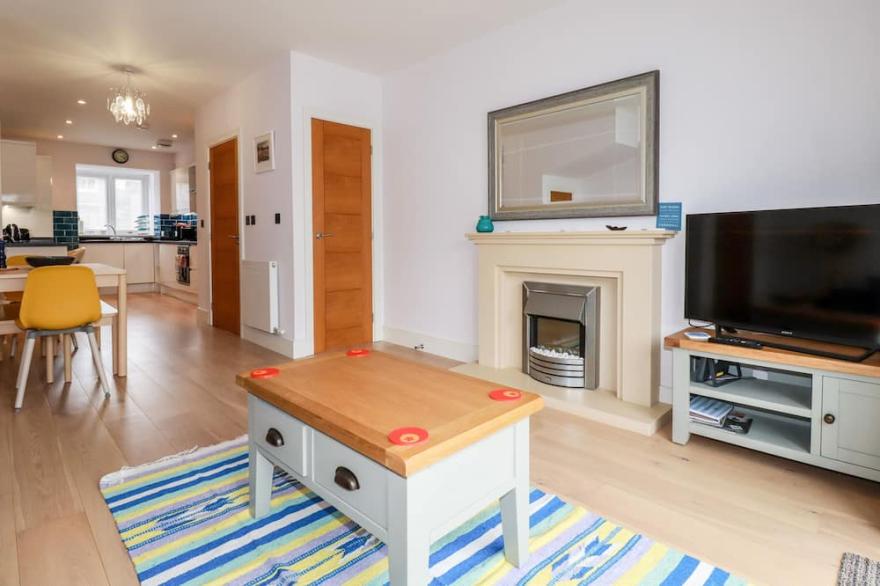 6 OCEAN HEIGHTS, family friendly, country holiday cottage in Newquay