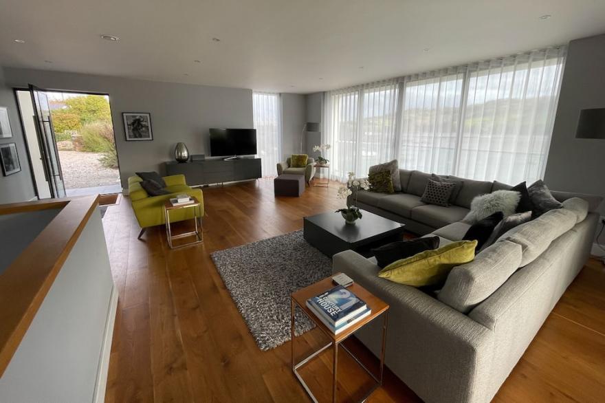 ANCARVA, family friendly, luxury holiday cottage in Millbrook