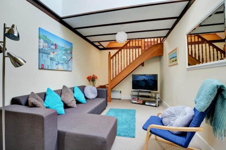 The Hideaway - Two Bedroom House, Sleeps 4