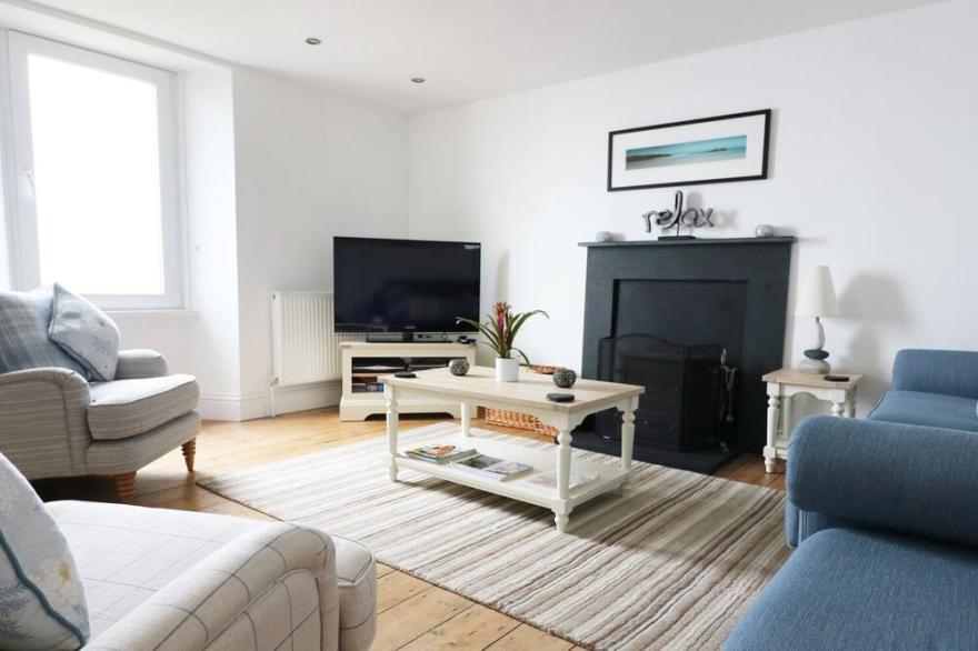 4 COASTGUARD COTTAGES, family friendly, with open fire in Coverack