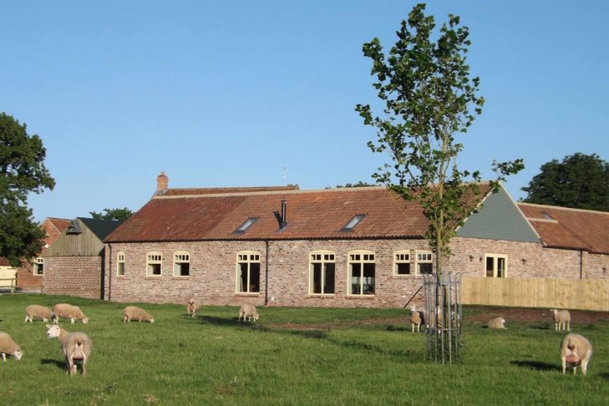 Cart House 2 bedrooms - sleeps 4-5 guests  in 2 bedrooms