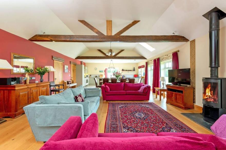 Cart House 2 bedrooms - sleeps 4-5 guests  in 2 bedrooms