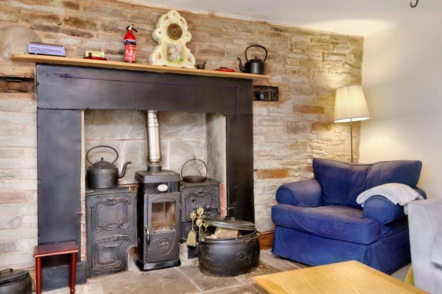 THE BIRCHES, family friendly, character holiday cottage in Hay-On-Wye