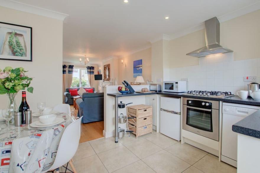 Millies - Two Bedroom House, Sleeps 4