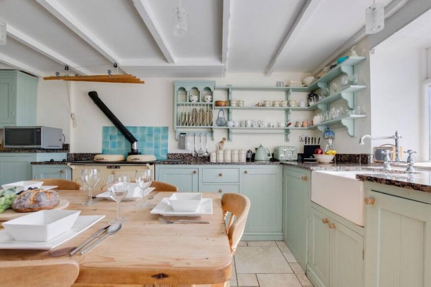 Stargazy - Three Bedroom House, Sleeps 5