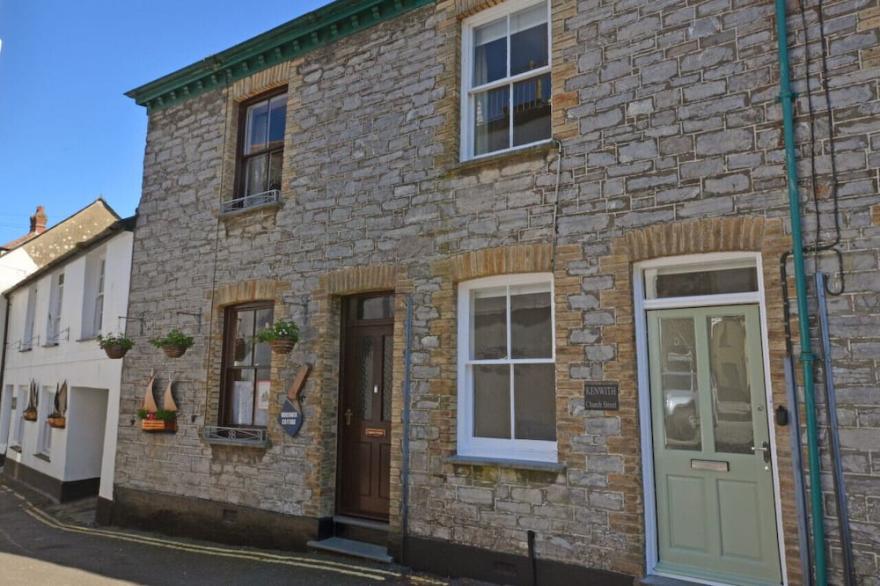 Kenwith Cottage - Two Bedroom House, Sleeps 4