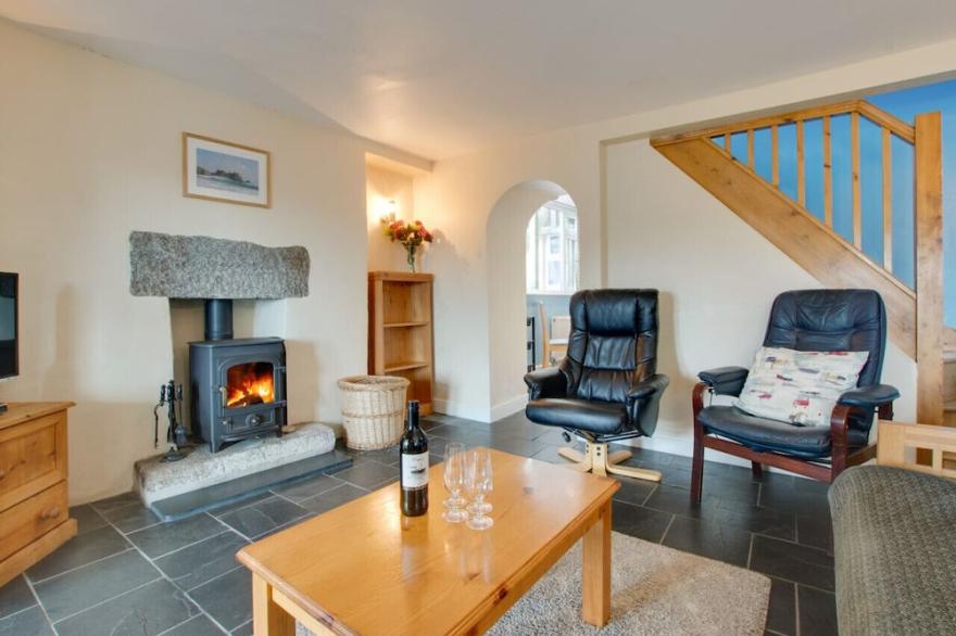 Tregonning - Two Bedroom House, Sleeps 4