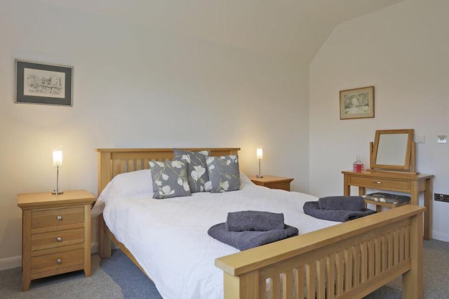 Turney's End - Two Bedroom House, Sleeps 4