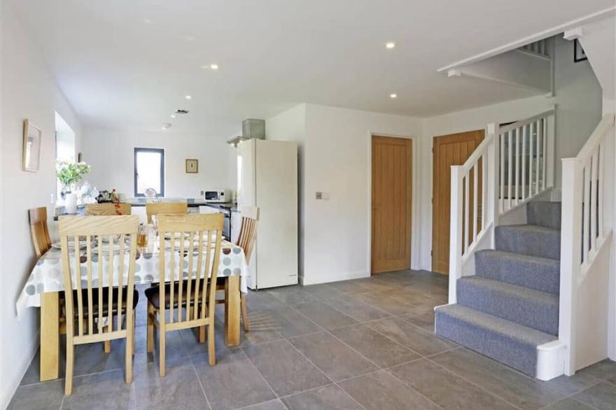 Turney's End - Two Bedroom House, Sleeps 4
