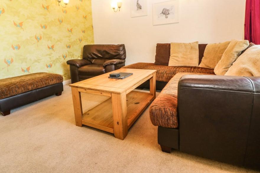 WARVENETH, pet friendly, with a garden in Angarrack