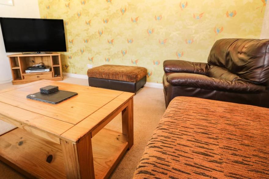 WARVENETH, pet friendly, with a garden in Angarrack