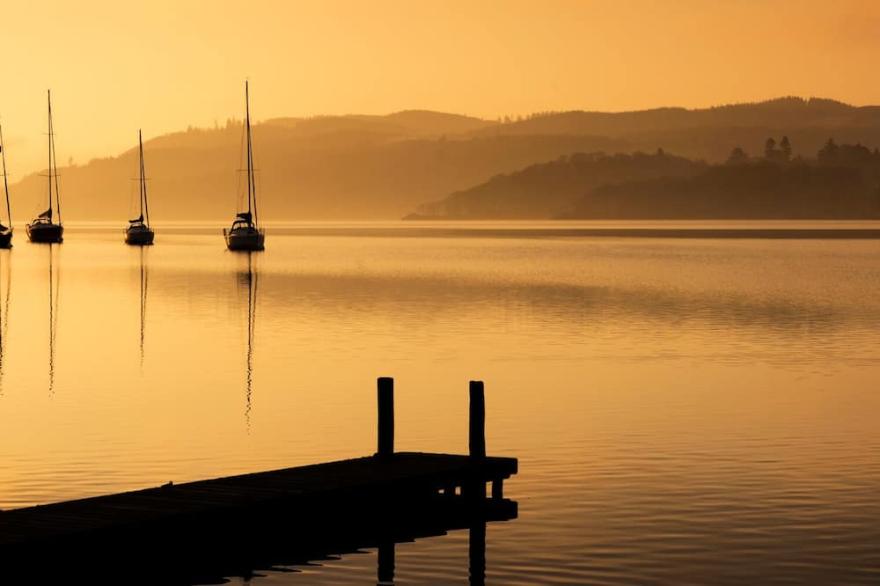 CAMELLIA COTTAGE, family friendly in Bowness-On-Windermere