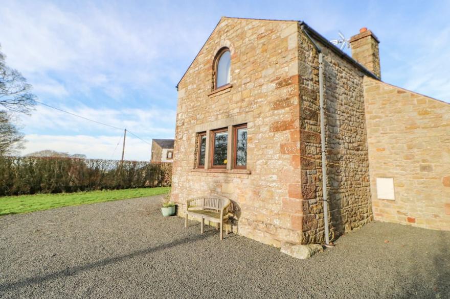 HADRIAN'S VIEW, pet friendly, with open fire in Brampton, Cumbria