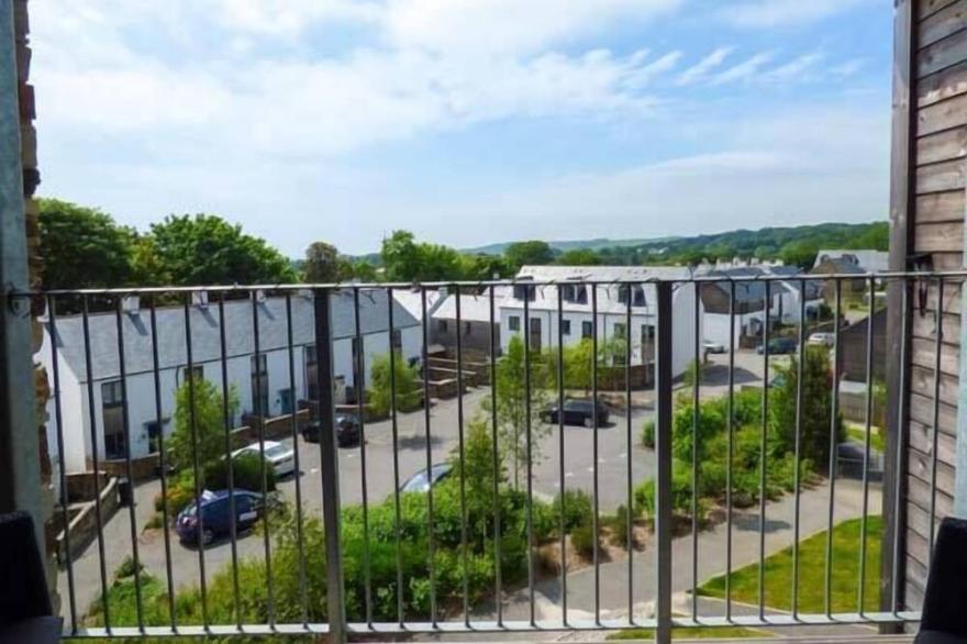 TEHIDY, country holiday cottage in Charlestown