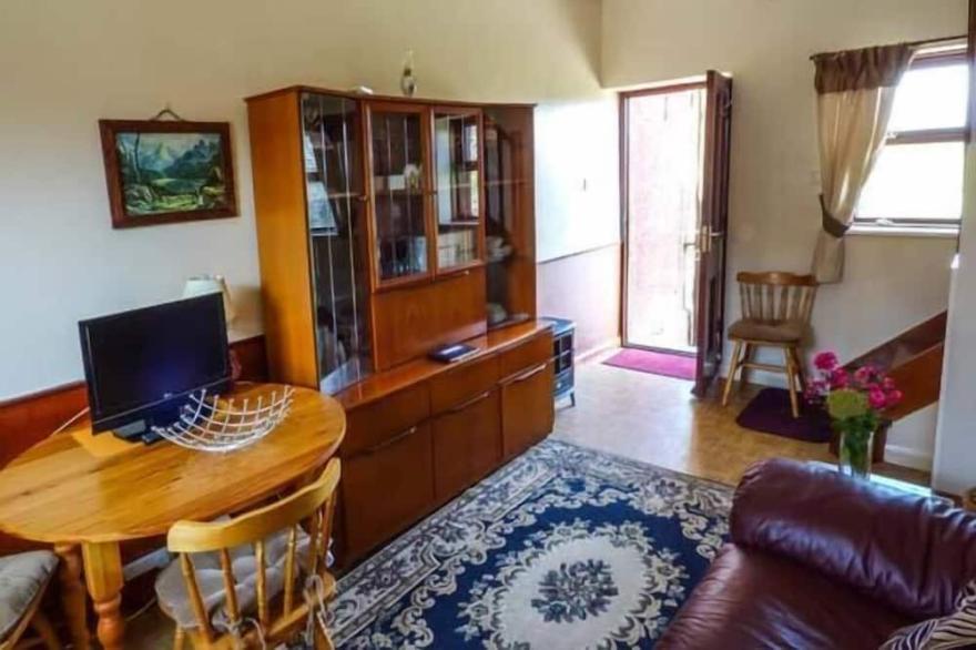 GABLE VIEW, pet friendly, with a garden in Ravenglass