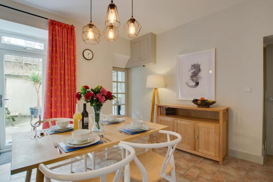 The Retreat - Two Bedroom House, Sleeps 4