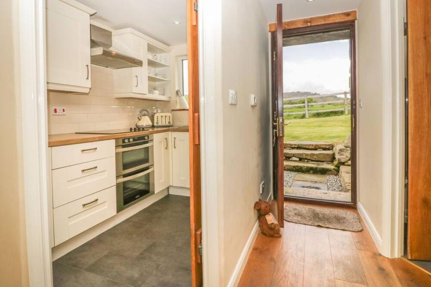 HIGHER WHIDDON FARM WHIDDON WELL, pet friendly in Ashburton