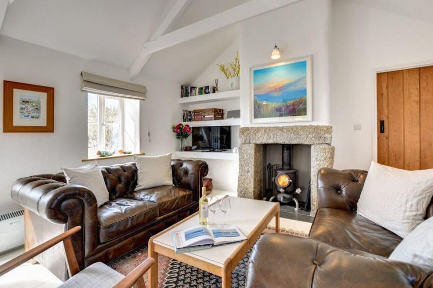 The Byre - Sennen - Three Bedroom House, Sleeps 6