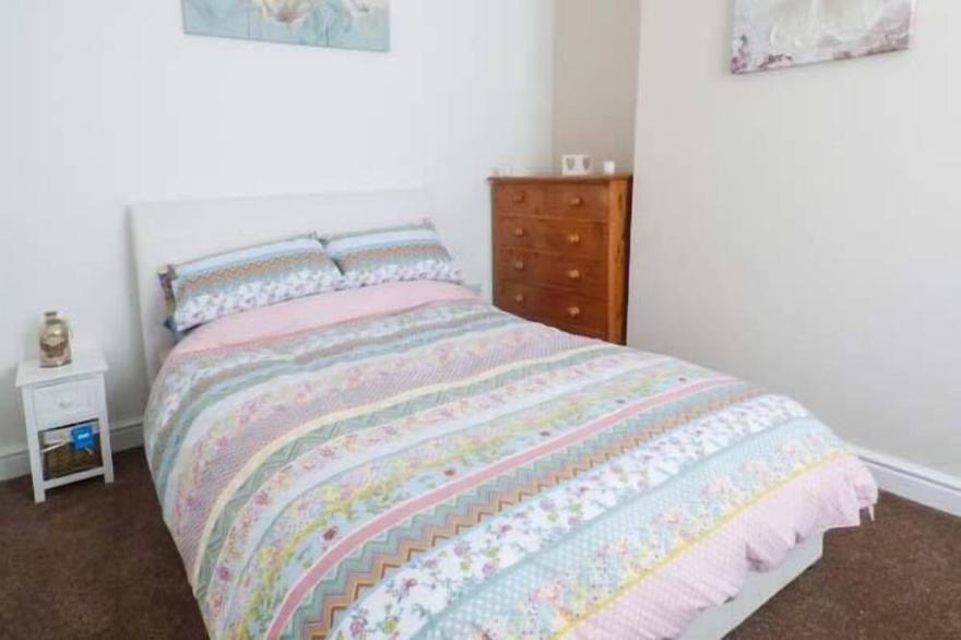 FLAT 1, country holiday cottage in Bridlington