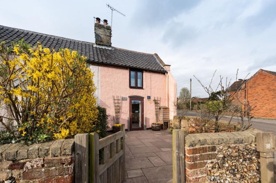 Alde End Cottage - One Bedroom House, Sleeps 2