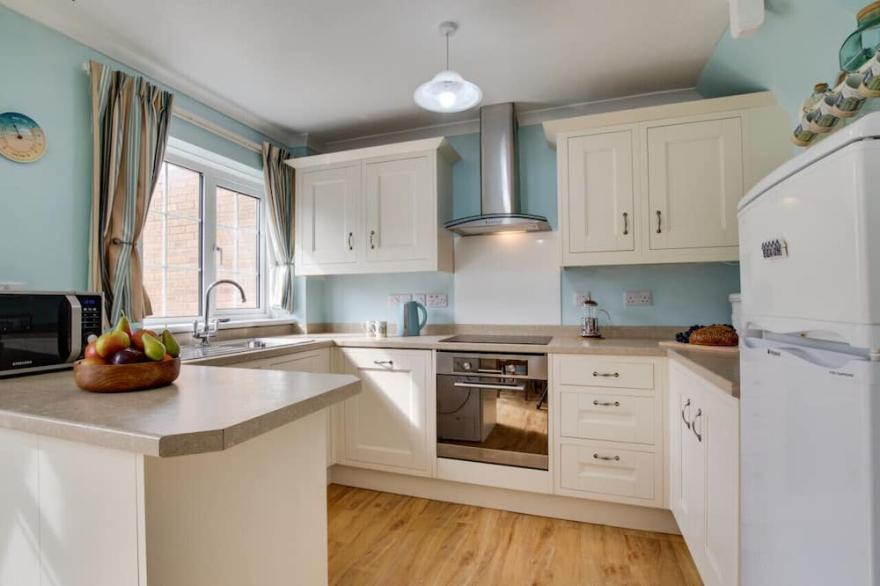 The Moorings - Three Bedroom House, Sleeps 6