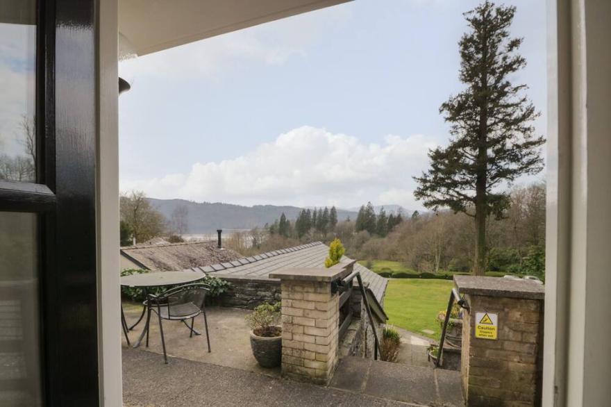 PRIORY GHYLL, family friendly, with a garden in Bowness-On-Windermere