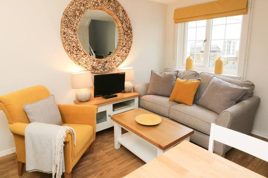 SWALLOW COTTAGE, pet friendly, country holiday cottage in Ilfracombe