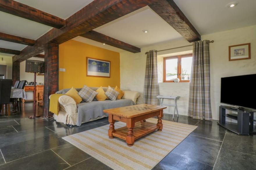 MARHAYES, pet friendly, country holiday cottage in Camelford