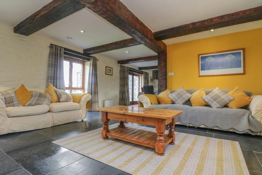 MARHAYES, pet friendly, country holiday cottage in Camelford