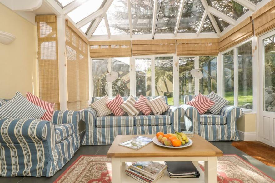 BOSKEDNAN WARTHA, family friendly, with a garden in Penzance