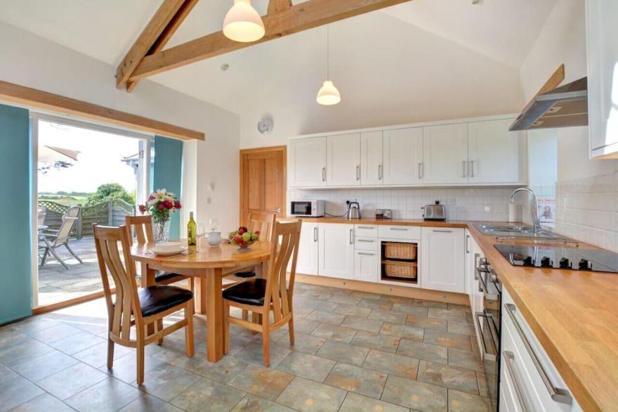 Tresallyn Cottage - One Bedroom House, Sleeps 2