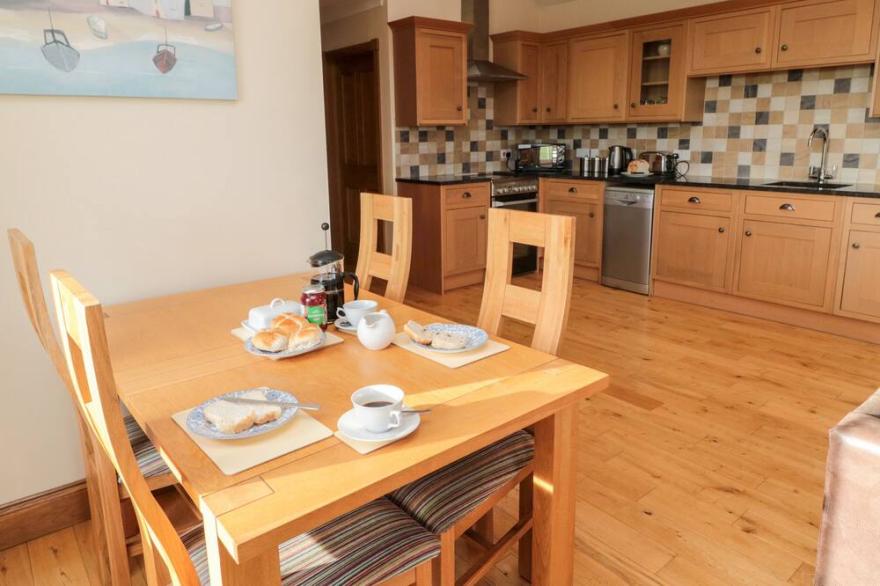 GREY CROFT, pet friendly, with pool in Embleton