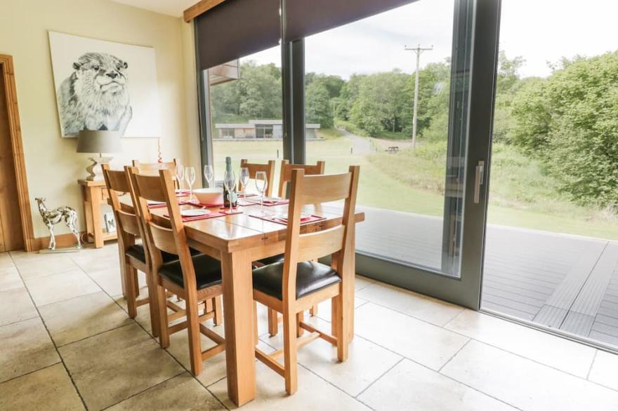 NEDDY CUT, family friendly, luxury holiday cottage in Backbarrow