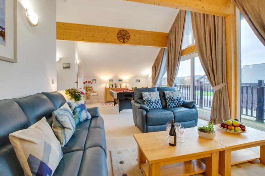 Calypso - Four Bedroom House, Sleeps 8