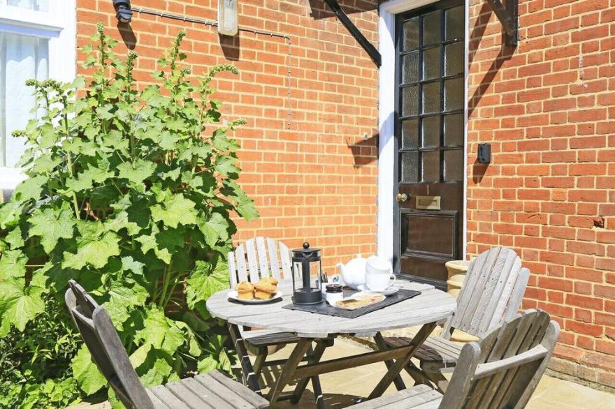 Far View Two - One Bedroom Apartment, Sleeps 2